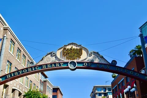 Gaslamp Secrets: Balade en puzzle autoguidée à San Diego