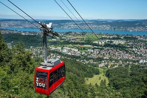 Excursion culinaire au départ de Zurich avec dîner traditionnel suisse, fondue au fromage