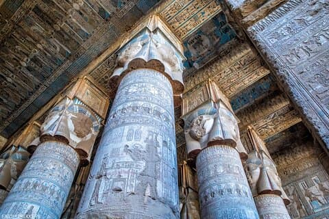 Tour dos Templos de Dendera e Abydos saindo de Luxor