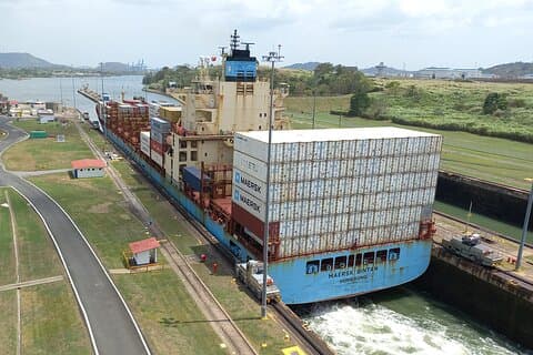 Private City tour and Panama Canal visit