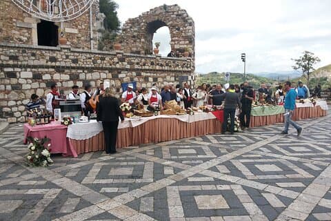 Best of Godfather und Taormina Tour mit Streetfood-Verkostung