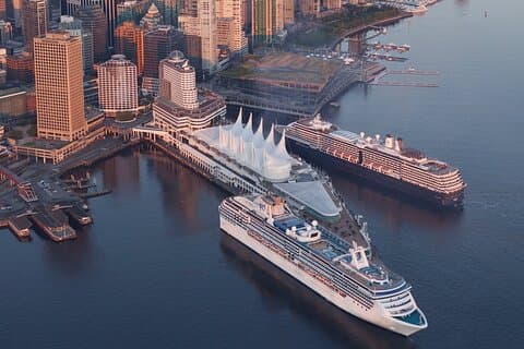 Private Port Transfer Canada Place Cruise Ship Terminal to Vancouver Airport YVR
