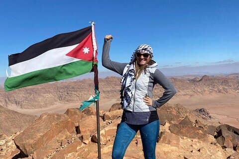 Escursione al Wadi Rum Mountain: Umm Ad Dami, il punto più alto della Giordania + tour in jeep e pranzo