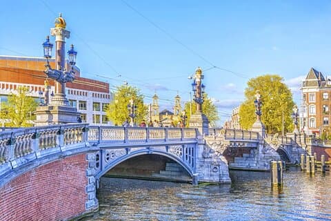 Romantisch Amsterdam: Sprookje of Tragedie? Zelfstandige PuzzleQuest