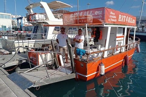 Tour Privado de 3 Horas en Barco Accesible en Islas Canarias