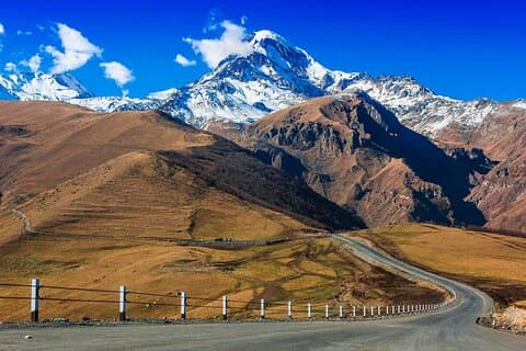 viagem de um dia maravilhoso para KAZBEGI saindo de Tbilisi