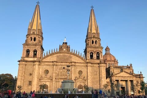 Guidet tur i Guadalajaras historiske centrum på fransk