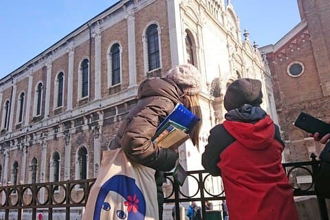 Venice Top-Attractions Walking Tour for Kids & Families & Child-Friendly Guide