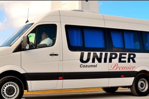 Billigere delt transport fra flyplassen til ethvert feriested i Cozumel