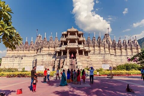 Besök Ranakpur Temple med Udaipur Drop från Jodhpur