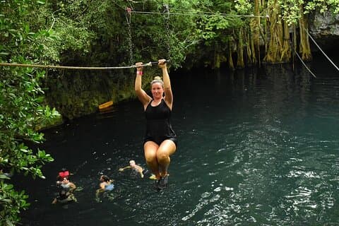 Ridning + ATV + Cenote + Zip-Line fra Cancun og Playa del Carmen