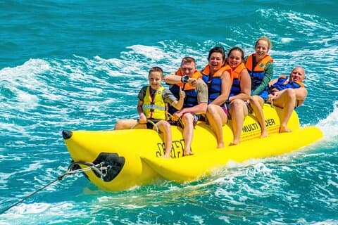 Giro in banana boat a Dubai con trasferimento