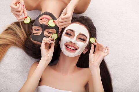 Best Friends Ritual : mini massage facial + aromathérapie + jour SPA + cava en verre