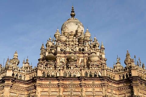 Sacred Junagarh: Pilgrimage & History Tour From Rajkot