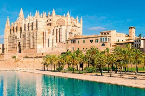 Geführte Route durch Palma mit Kathedrale und Besuch von Valldemossa (4 Stunden)