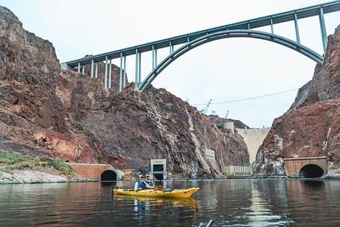 Hoover Dam and Hot Springs Kayak Tour with Lunch and Expert Guide