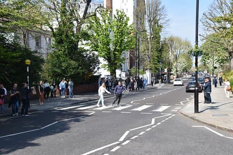 ロンドンプライベートビートルズタクシーツアー