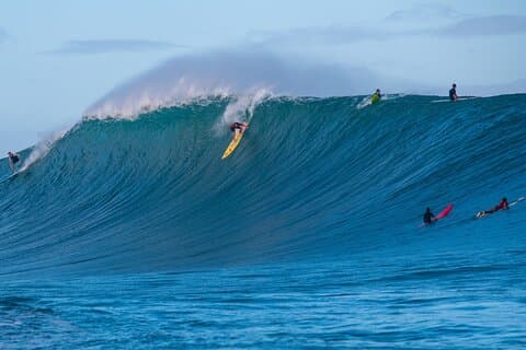 Leer surfen met een lokale big wave-rijder aan de noordkust van Oahu