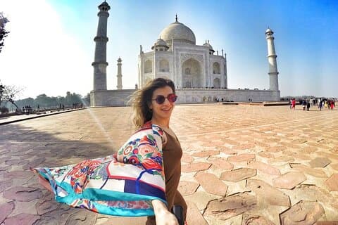 Skip The Line Taj Mahal Agra fort Tour fra Delhi Bil / Tur Guide
