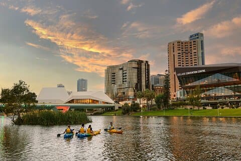 Tour en kayak por la ciudad de Adelaida