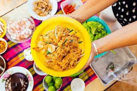 Mangia, bevi ed esplora in piccoli gruppi -Bizzerie o tour gastronomico locale