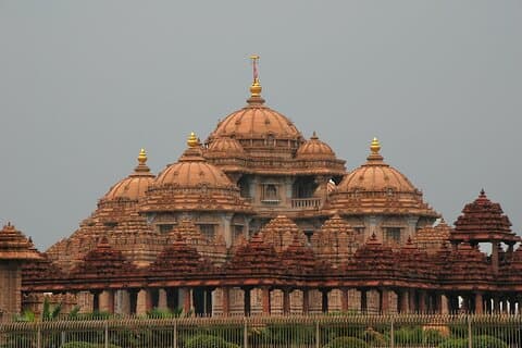Templo de Akshardham con paseo por el paraíso verde de Rajghat y Shanti Van