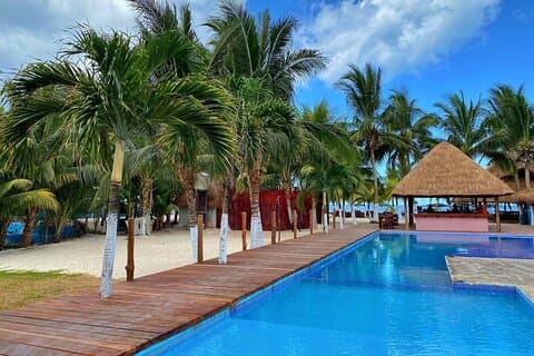 Pase de playa con todo incluido de Chula con transporte