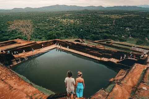 Colombo till Kandy Shuttle med Dambulla sightseeingtur