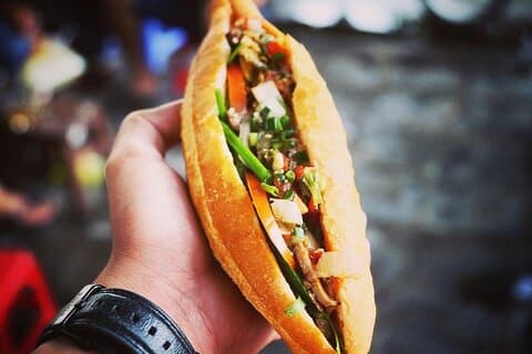Degustazione di cibo e tour a piedi di Hoi An