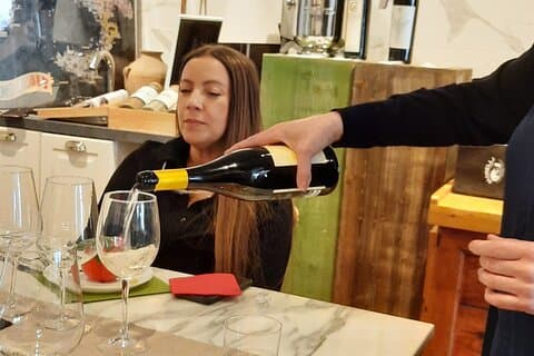 Vinsmaking og middag med vinekspert i hjertet av Firenze