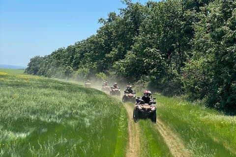 En halv dag ATV morsom tur nær Bucuresti