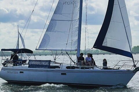 Private Sail New York com Brooklyn Sail (Reserve o barco inteiro)