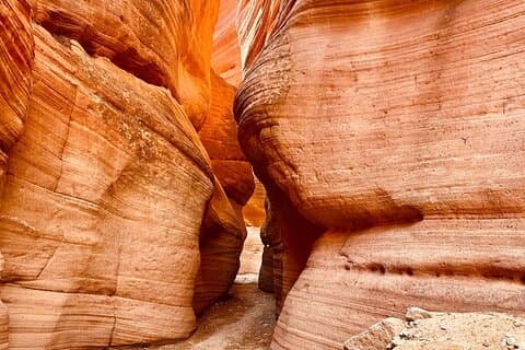 Randonnée guidée privée à travers Peekaboo Slot Canyon