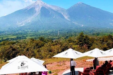 San Cayetano Farm 5 hours tour from Quetzal Port.