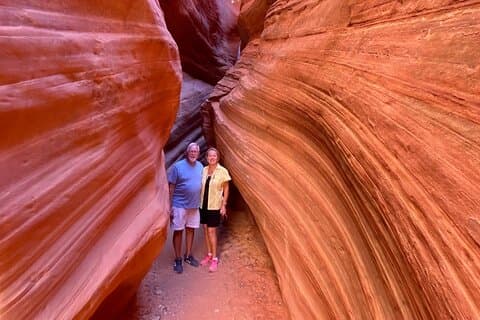 Peekaboo Slot Canyon UTV und Wanderabenteuer