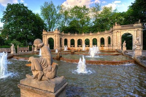 Privat ljudboksstadsrally i Berlins Volkspark Friedrichshain