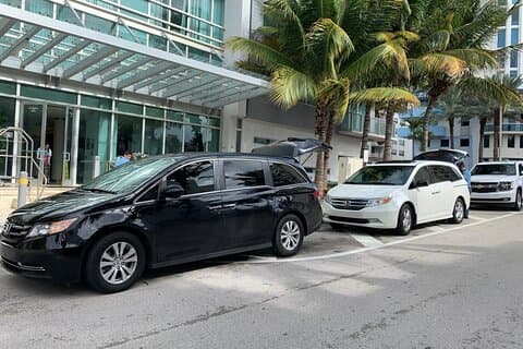 パナマ トキュメン空港からプラヤ ボニータまたはガンボアへのプライベート送迎