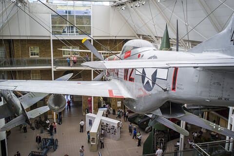 Skip-the-line Tank Museum guidet tur fra London i bil