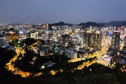 Seoul Food n Night view met lokaal Koreaans barbecuediner Hongdae st.