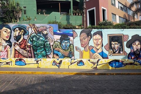 4-stündige Verkostungstour in Lima mit Abholung