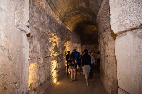 Visite souterraine du Colisée privé Expérience complète