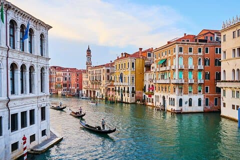 Private Transfer from Marco Polo airport (VCE) to Ravenna cruise terminal