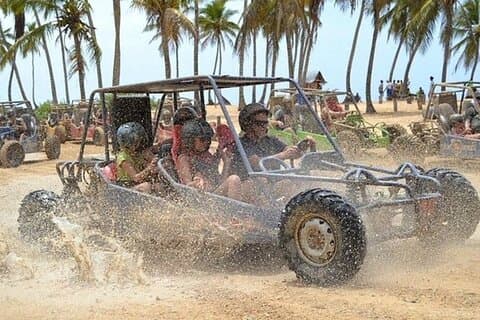 Tour de aventura en Buggy de medio día! Visita la playa de Macao y la cueva del río