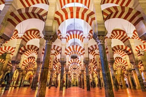 Visite pour la mosquée, l'Alcazar et le quartier juif