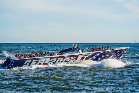 45 minuten durende Sea Rocket Speed Boat & Dolphin Cruise in Ocean City MD
