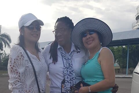 Roundtrip private Airport Transfers to Montego Bay Hotels