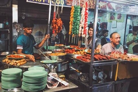 Privat Street Food Tour med Mumbai Sightseeing Tour inklusive AC-køretøjer