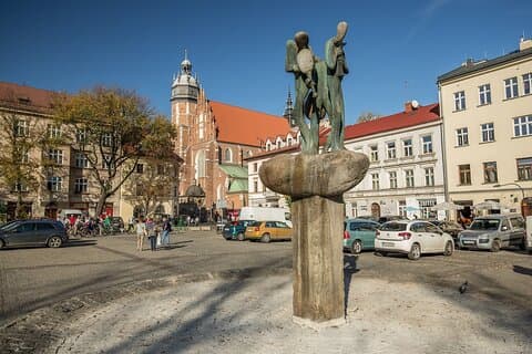 Cracovia: recorrido turístico por el barrio de Kazimierz en carrito de golf eléctrico