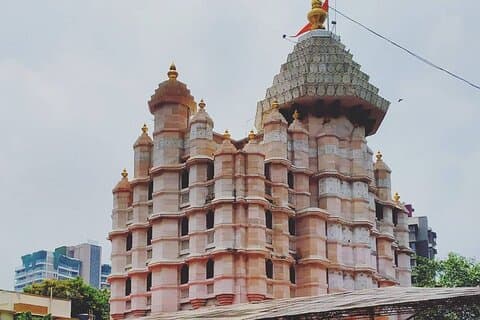 Spiritual & City Highlights: Private Mumbai Temple Tour by AC Car