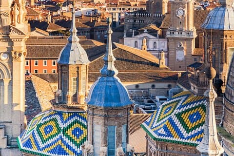 Zaragoza Scavenger Hunt and Sights Self-Guided Tour